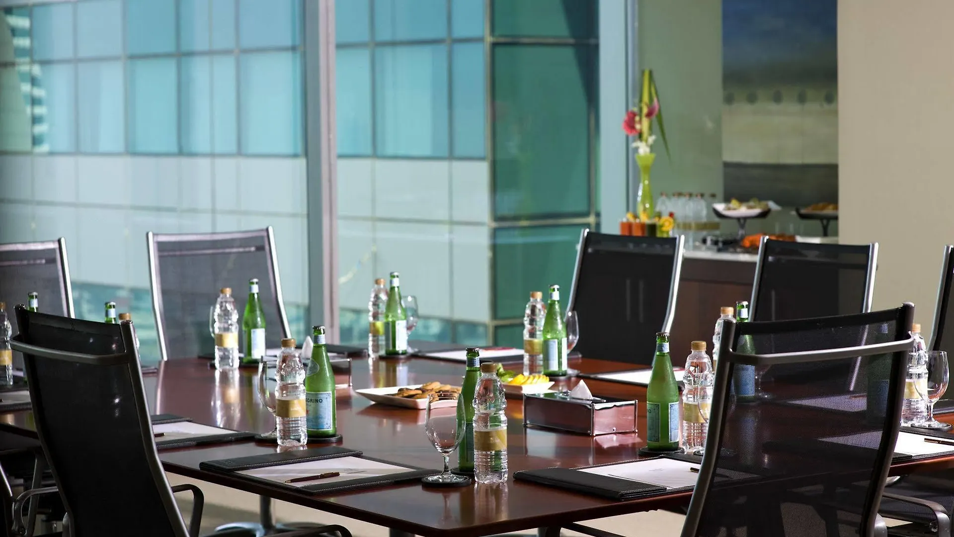 Apart Otel Jumeirah Living World Trade Centre Dubai